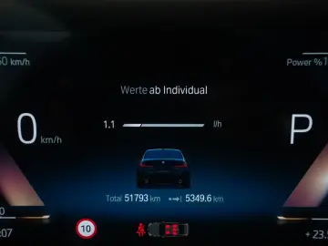 BMW 318i GeschwindigReg DAB PDC Widscreen Cockpit