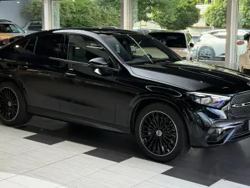 MERCEDES-BENZ GLC 220 d 4M Coupe AMG Pano 360  Distronic