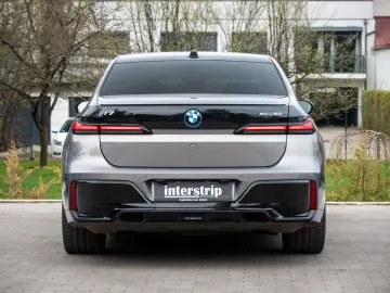 BMW i7 60 M SPORT.KRISTALL.TWO-TONE.TV.AUTOTÜR.FOND