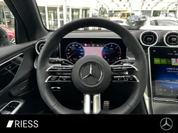 MERCEDES-BENZ GLC 220 d 4M AMG Sport Night Distr Pan…