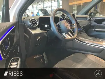 MERCEDES-BENZ GLC 220 d 4M AMG PANO KEYL 360 DISTRO …