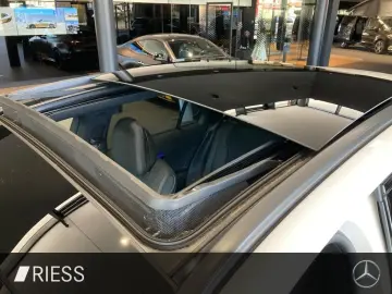 MERCEDES-BENZ GLC 220 d 4M AMG PANO KEYL 360 DISTRO …
