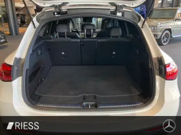 MERCEDES-BENZ GLC 220 d 4M AMG PANO KEYL 360 DISTRO …