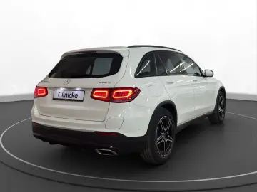 MERCEDES-BENZ GLC 300de 4Matic AMG Line AHK LED LM 19  RFK