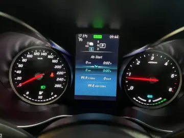 MERCEDES-BENZ GLC 300de 4Matic AMG Line AHK LED LM 19  RFK