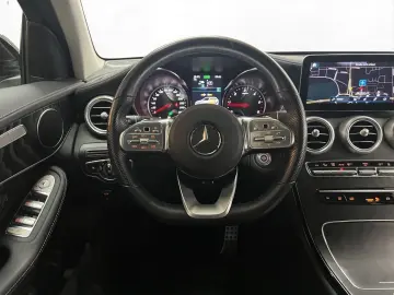 MERCEDES-BENZ GLC 300de 4Matic AMG Line AHK LED LM 19  RFK