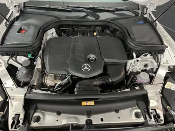 MERCEDES-BENZ GLC 300de 4Matic AMG Line AHK LED LM 19  RFK