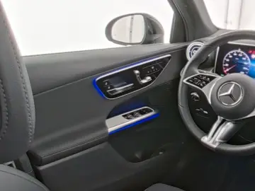 MERCEDES-BENZ GLC 200 4-M EDIT. AVANTGARDE PANORAMA …