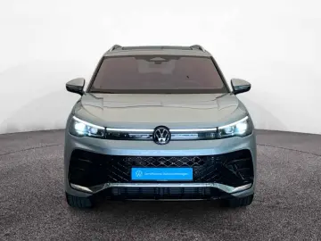 VW Tiguan R-Line TSI DSG 4M  AHK PANO STDHZ LEDER