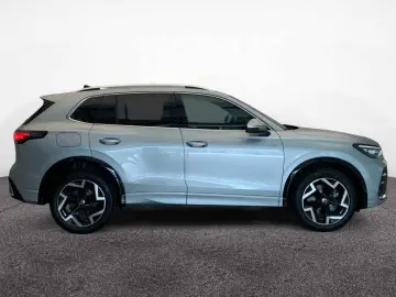 VW Tiguan R-Line TSI DSG 4M  AHK PANO STDHZ LEDER