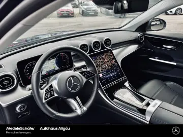 MERCEDES-BENZ C 300 de 18 -AMG Pano AHK 360  LEDER 4…