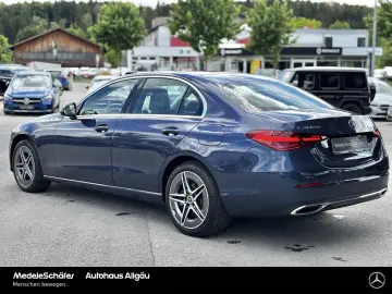MERCEDES-BENZ C 300 de 18 -AMG Pano AHK 360  LEDER 4…