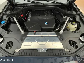 BMW X3 xDrive 20i A M-Sport AHK ACC DA PA RFK Keyles