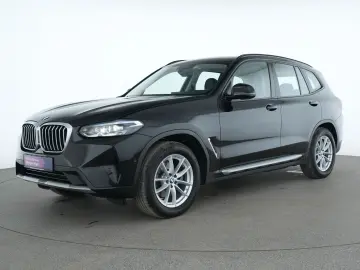 BMW X3 xDrive20i LEDER Pano Navi Kamera Parkassist