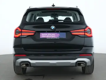 BMW X3 xDrive20i LEDER Pano Navi Kamera Parkassist