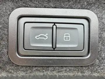 AUDI A6 Lim 45 TFSI Sport Navi Kamera ASG bis 05.2027