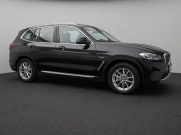 BMW X3 xD30e Panorama Kamera Laser HUD DAB HiFi 18