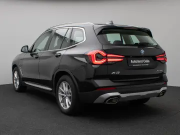 BMW X3 xD30e Panorama Kamera Laser HUD DAB HiFi 18