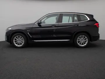 BMW X3 xD30e Panorama Kamera Laser HUD DAB HiFi 18