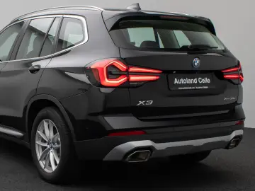 BMW X3 xD30e Panorama Kamera Laser HUD DAB HiFi 18