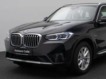 BMW X3 xD30e Panorama Kamera Laser HUD DAB HiFi 18