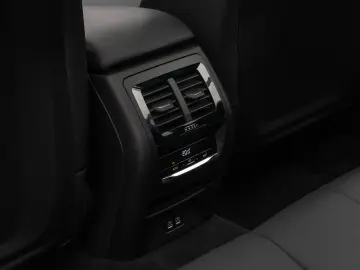 BMW X3 xD30e Panorama Kamera Laser HUD DAB HiFi 18