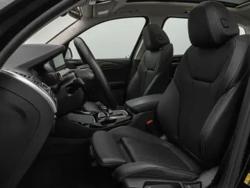 BMW X3 xD30e Panorama Kamera Laser HUD DAB HiFi 18