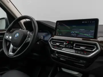 BMW X3 xD30e Panorama Kamera Laser HUD DAB HiFi 18