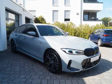 BMW 330e M Sport  Brooklyn  HUD  LED  0 5% Versteu.