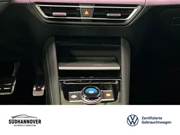 VW Tiguan R-Line 2.0 TSI 4M DSG STANDHZG PANO RearV