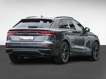 AUDI Q8 50 Qu. S LINE BLACKPAK PANO B&O AHK ALU22