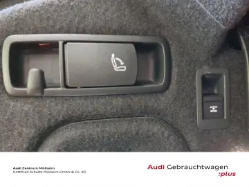 AUDI A5 Cabriolet 40 TFSI quattro S line Navi virtual