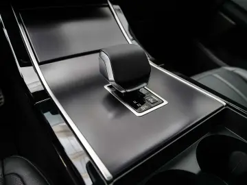 LAND ROVER Range Rover Evoque D200 Dynamic SE
