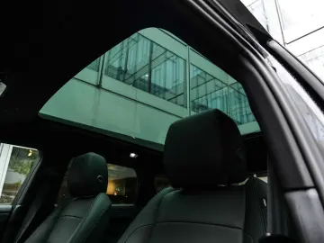 LAND ROVER Range Rover Evoque D200 Dynamic SE