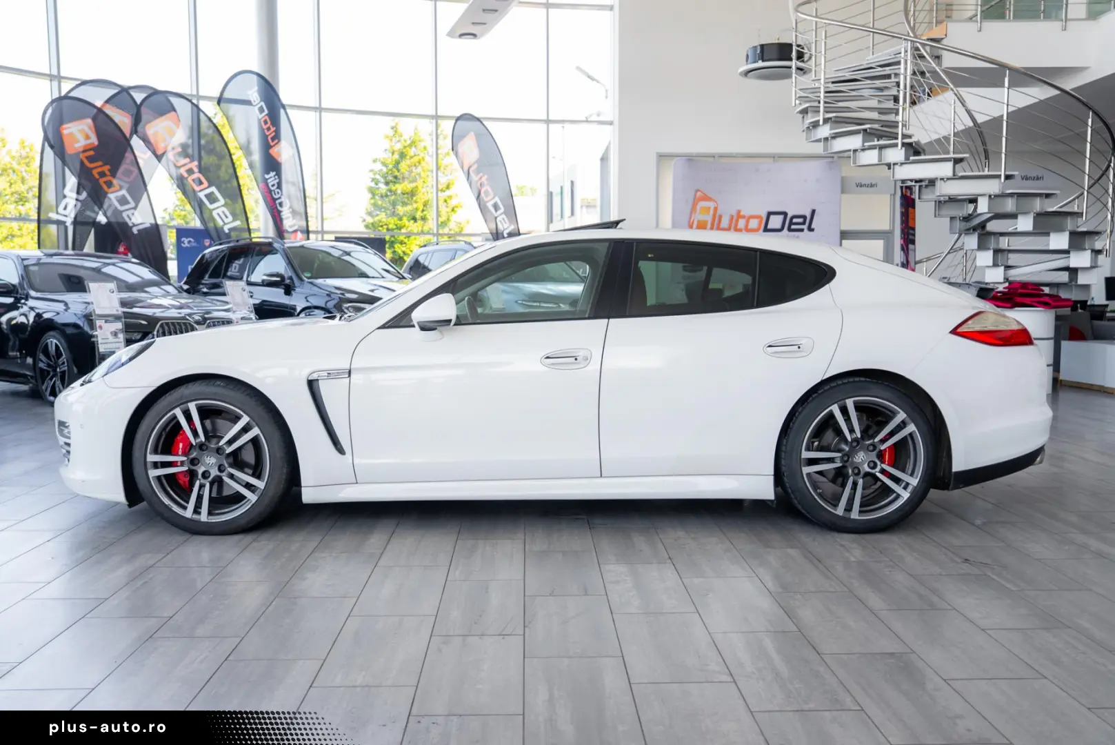 Porsche Panamera 4S V8 4.8