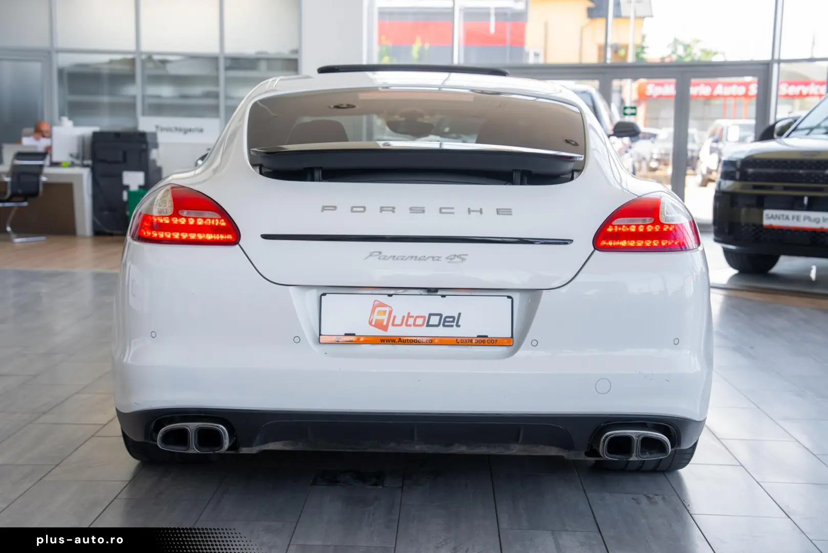 Porsche Panamera 4S V8 4.8
