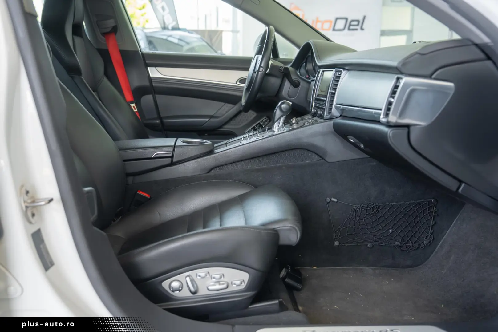 Porsche Panamera 4S V8 4.8