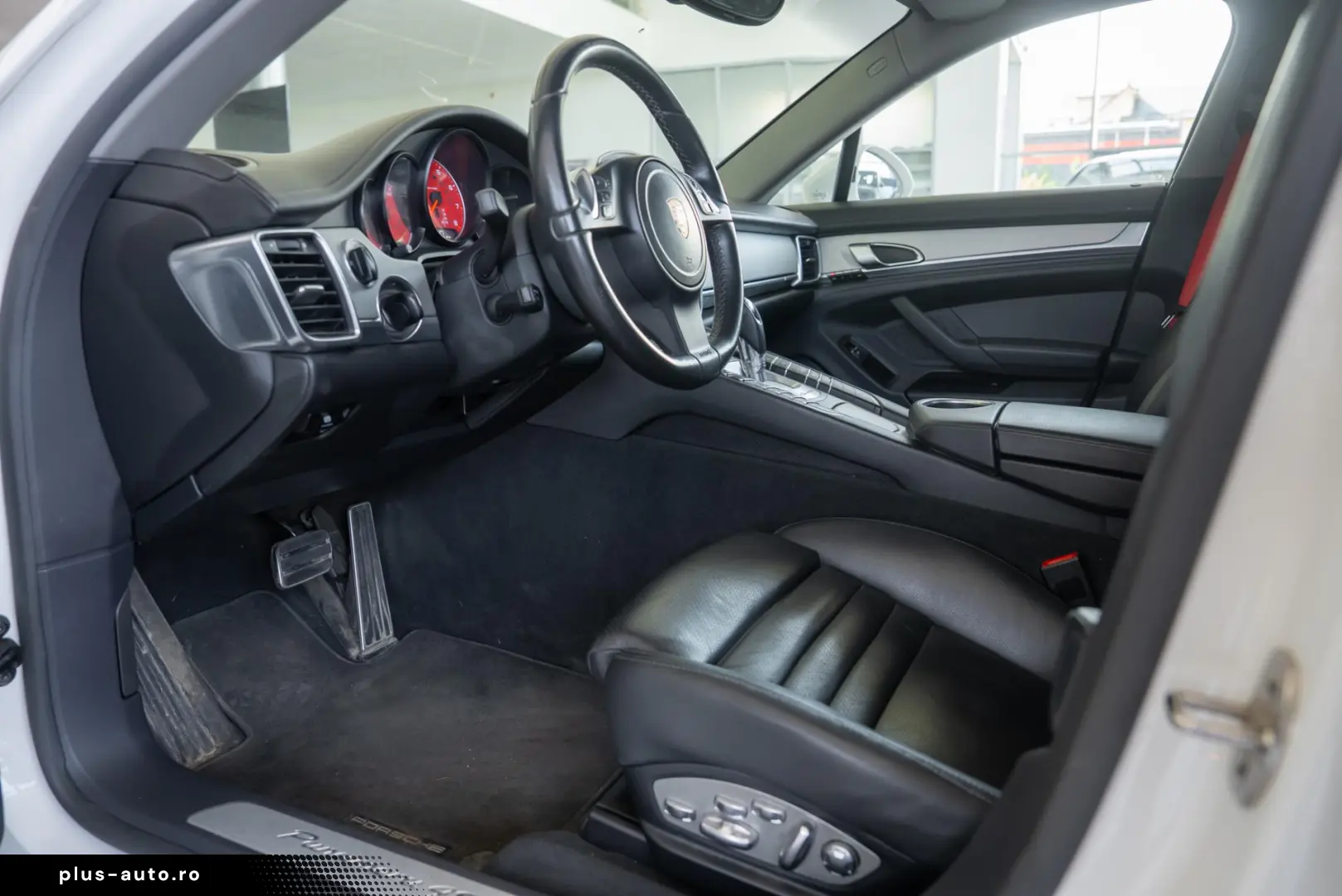 Porsche Panamera 4S V8 4.8