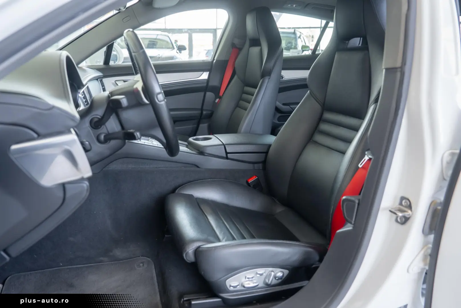 Porsche Panamera 4S V8 4.8
