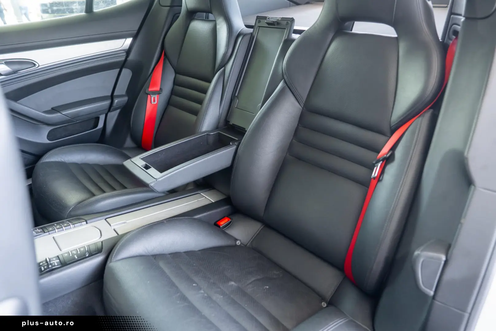 Porsche Panamera 4S V8 4.8