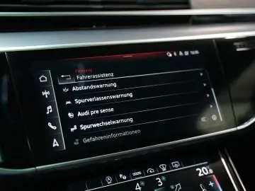 AUDI A8 55 TFSI quattr ACC HUD LEDER PANO STHZ MATRIX
