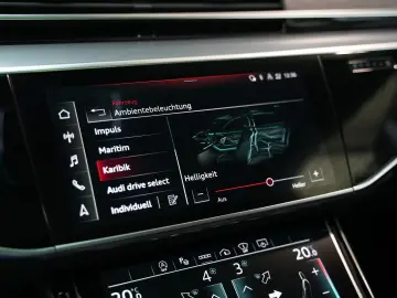 AUDI A8 55 TFSI quattr ACC HUD LEDER PANO STHZ MATRIX