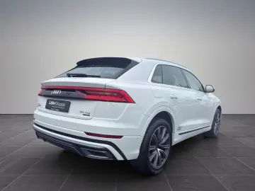 AUDI Q8 50 TDI quattro  S-LINE LUFTFEDERUNG NAVI