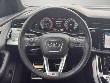 AUDI Q8 50 TDI quattro  S-LINE LUFTFEDERUNG NAVI
