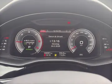 AUDI Q8 50 TDI quattro  S-LINE LUFTFEDERUNG NAVI