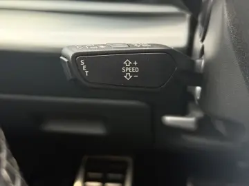 AUDI Q8 50 TDI quattro  S-LINE LUFTFEDERUNG NAVI