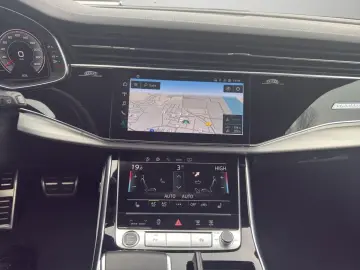 AUDI Q8 50 TDI quattro  S-LINE LUFTFEDERUNG NAVI