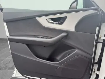 AUDI Q8 50 TDI quattro  S-LINE LUFTFEDERUNG NAVI