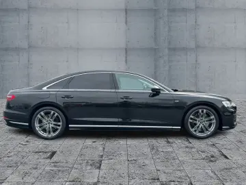 AUDI A8 L 60 TFSI e QU MATRIX NAV HuD B&O TV AIR PANO