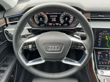 AUDI A8 L 60 TFSI e QU MATRIX NAV HuD B&O TV AIR PANO